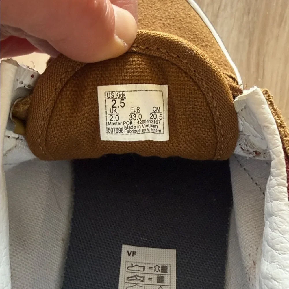 Kids VANS Old Skool V shoes in Brown and Red Velcro Sneakers
